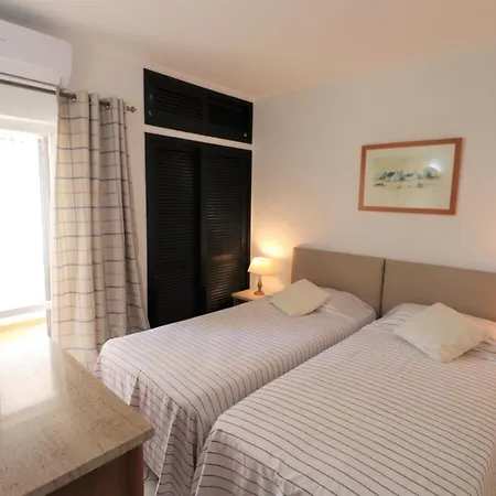 Vale Do Lobo 920 Lovely 3 Bedroom Perfect For Families Close To Amenities Алмансил