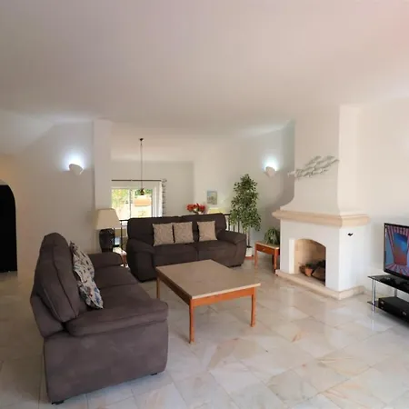 Vale Do Lobo 920 Lovely 3 Bedroom Perfect For Families Close To Amenities * Almancil